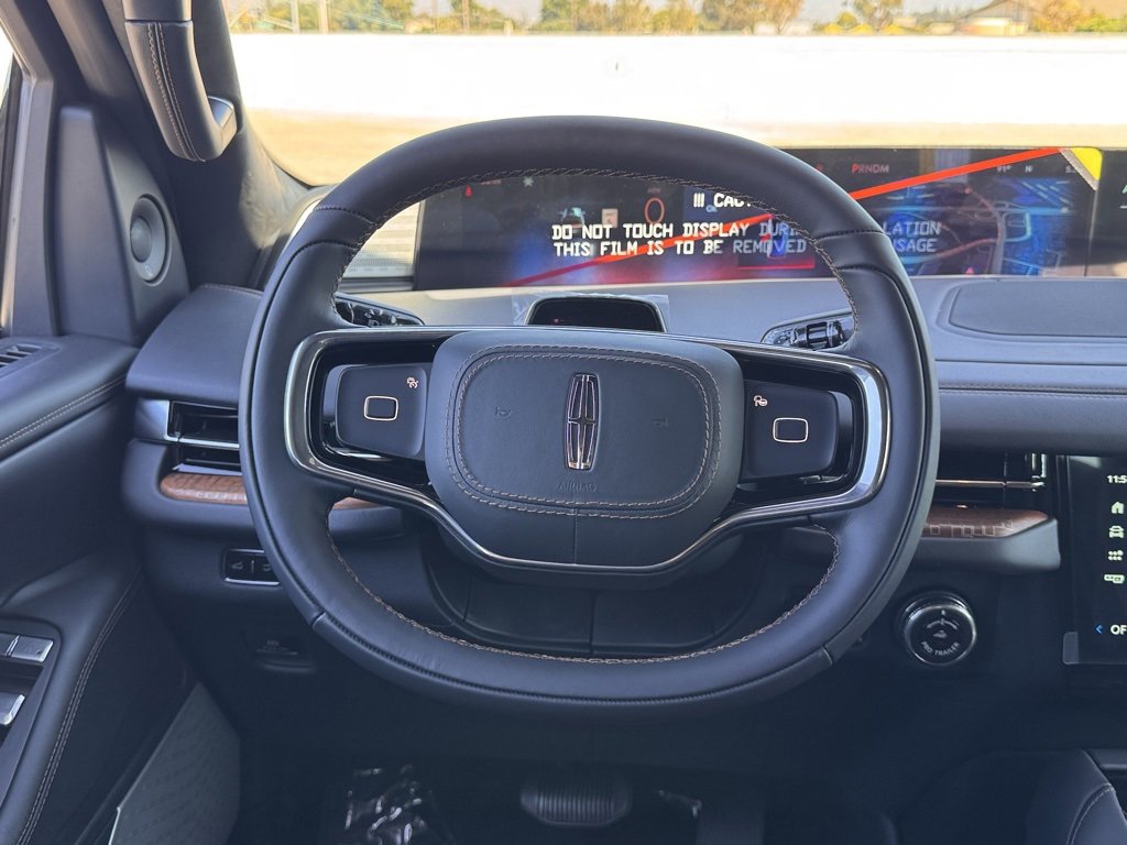 New 2025 Lincoln Navigator Black Label image 21