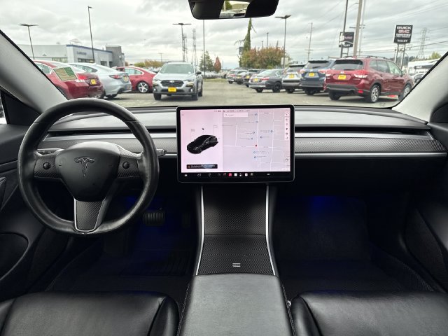 Used 2018 Tesla Model 3 Long Range RWD image 12