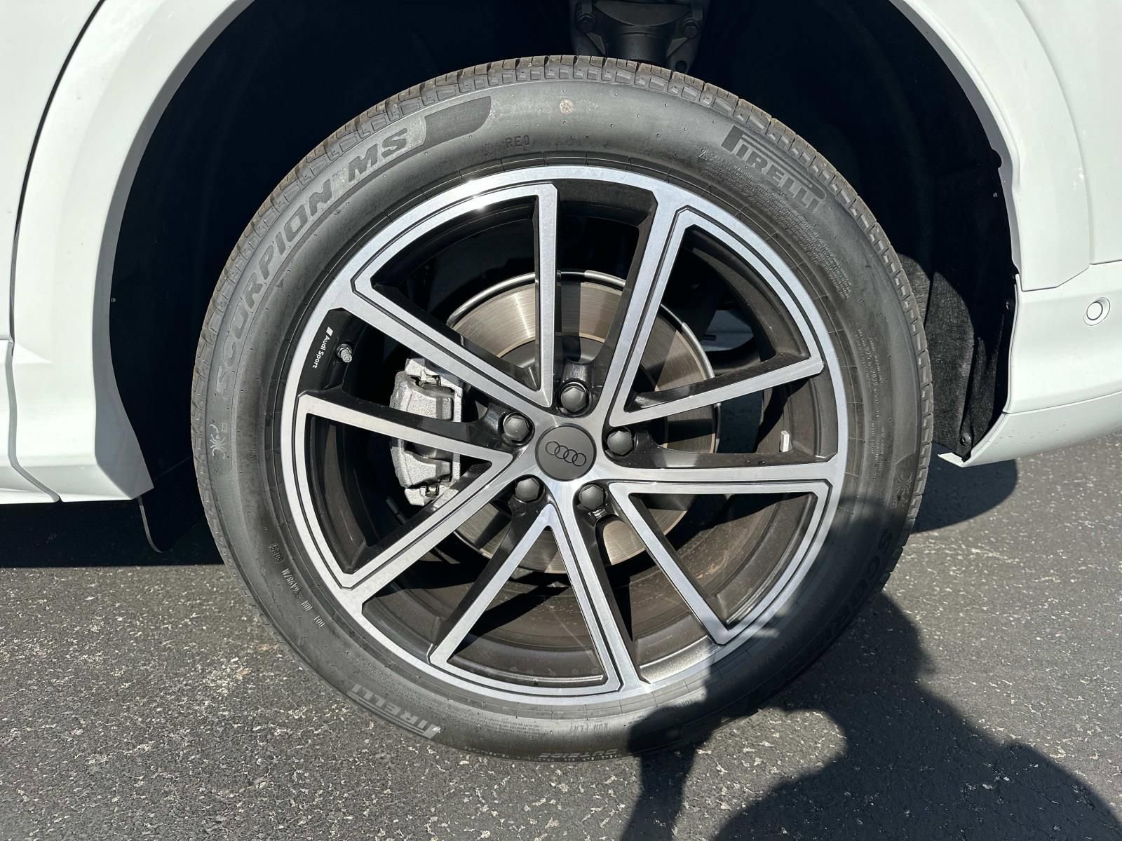 New 2026 Audi Q5 Premium Plus image 10