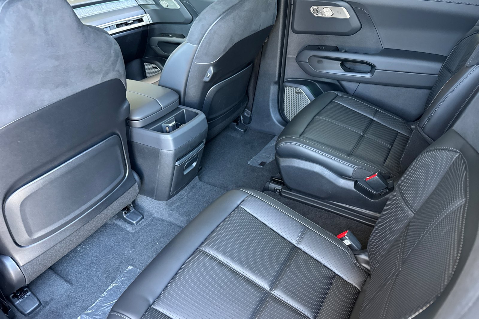 New 2027 Kia Telluride SX Prestige w/ Towing Package AWD/4WD image 12