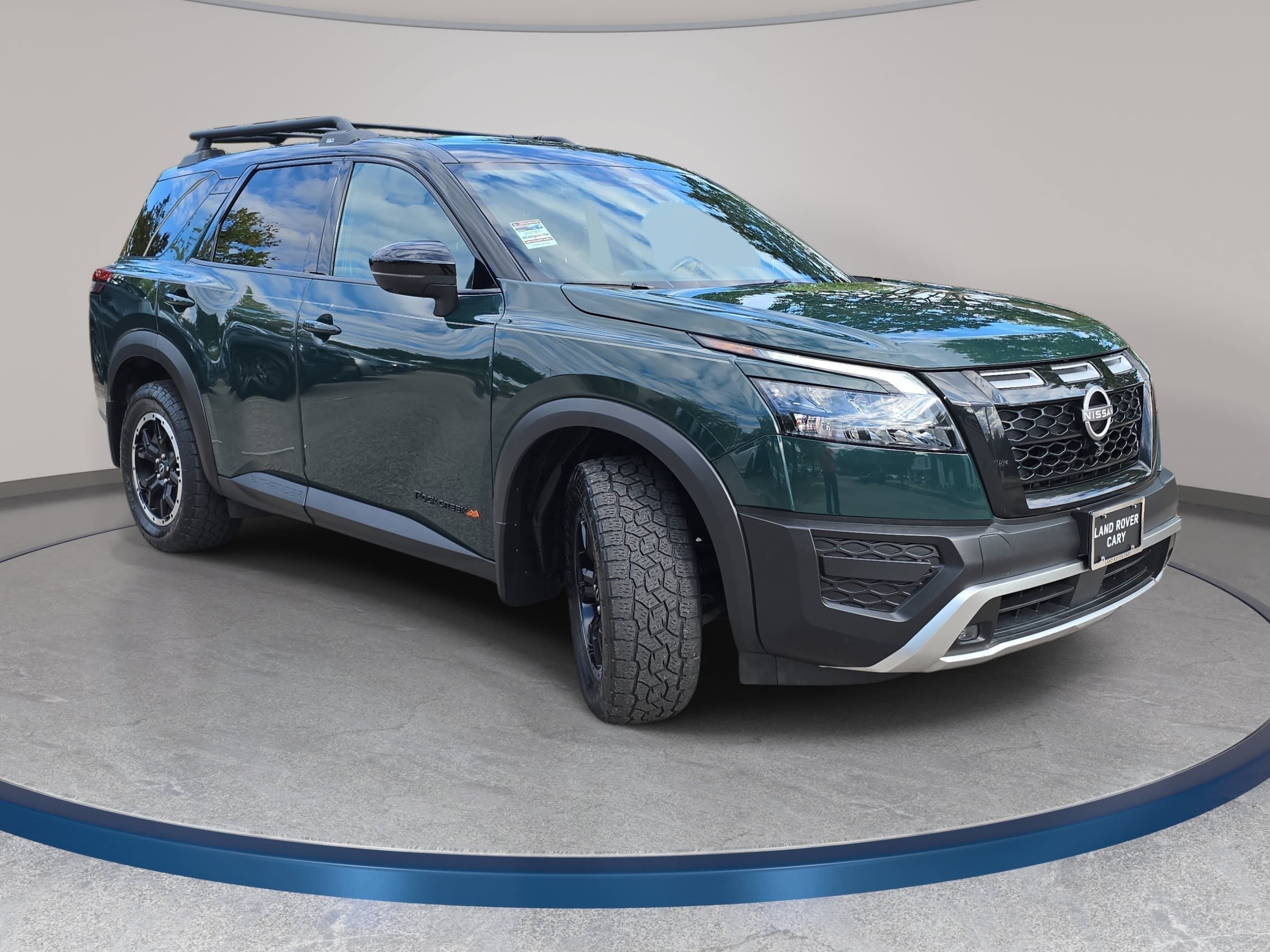Used 2023 Nissan Pathfinder Rock Creek AWD/4WD image 3