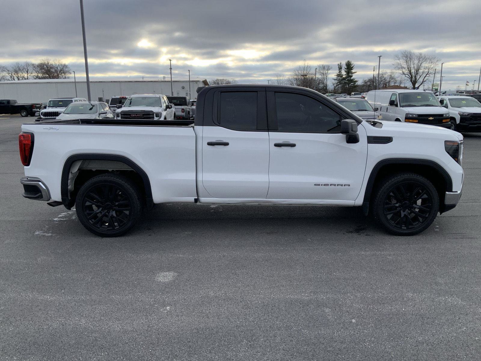 Used 2023 GMC Sierra 1500 Pro image 10