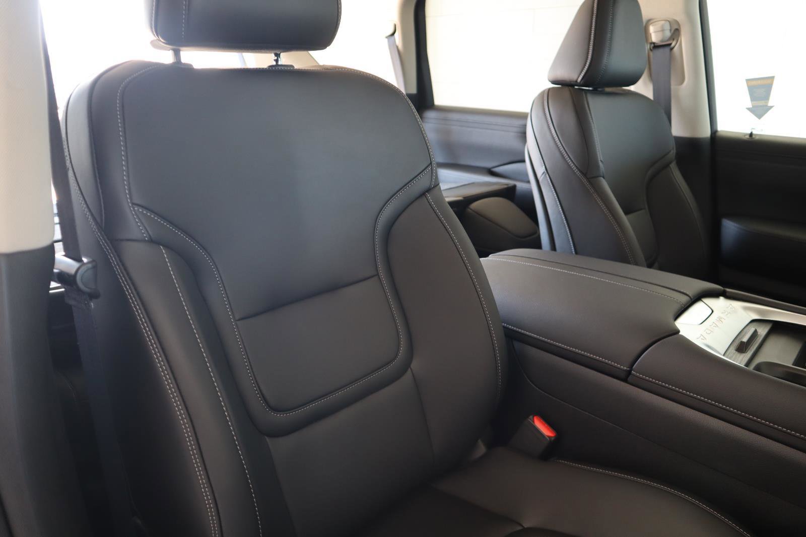 New 2026 Nissan Armada SV image 52