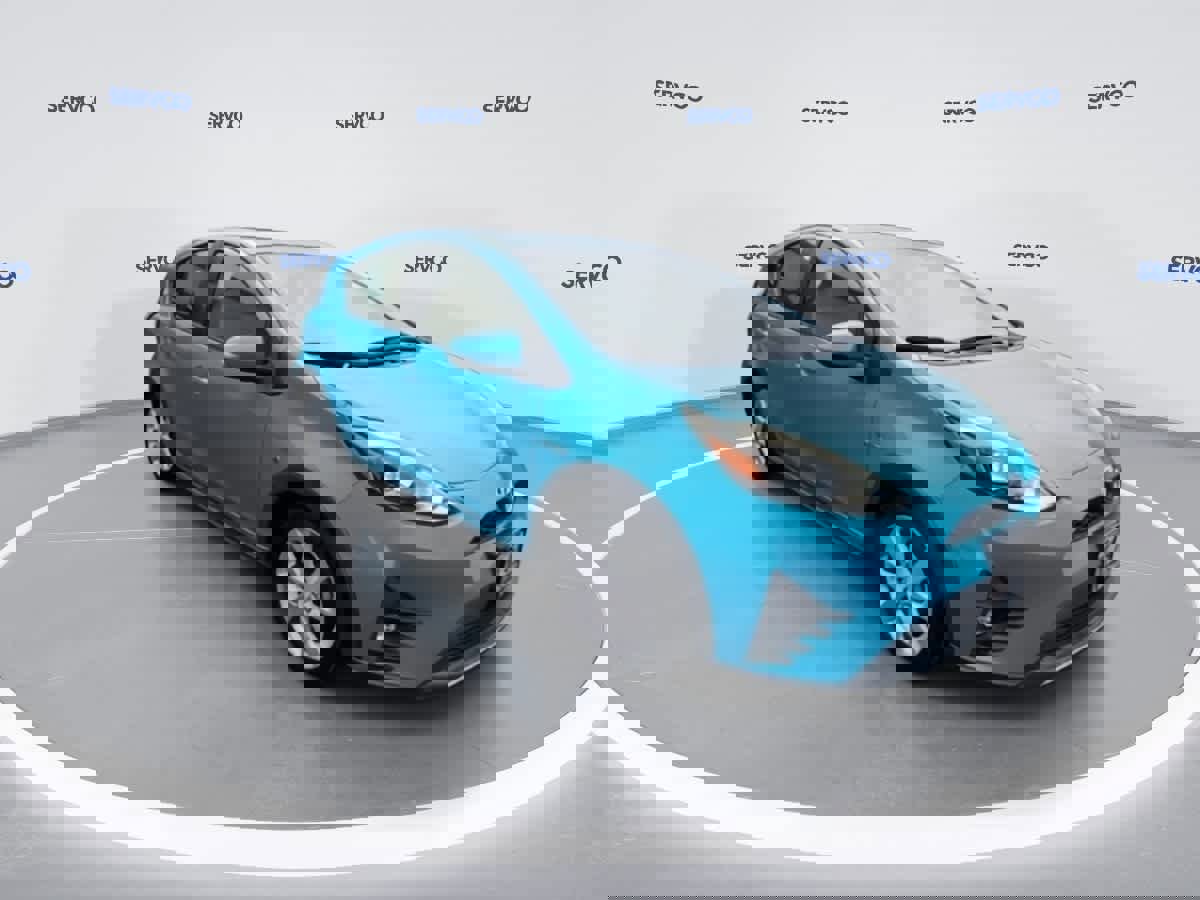 Used 2018 Toyota Prius C Four image 2