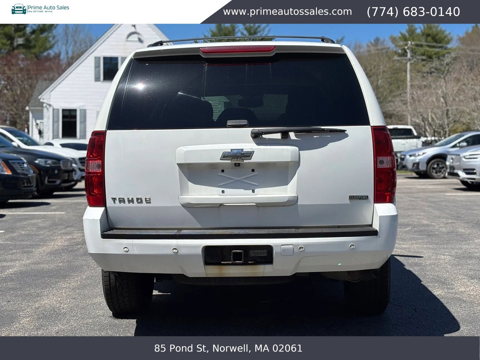 Used 2011 Chevrolet Tahoe LT w/ Luxury Package AWD/4WD image 7