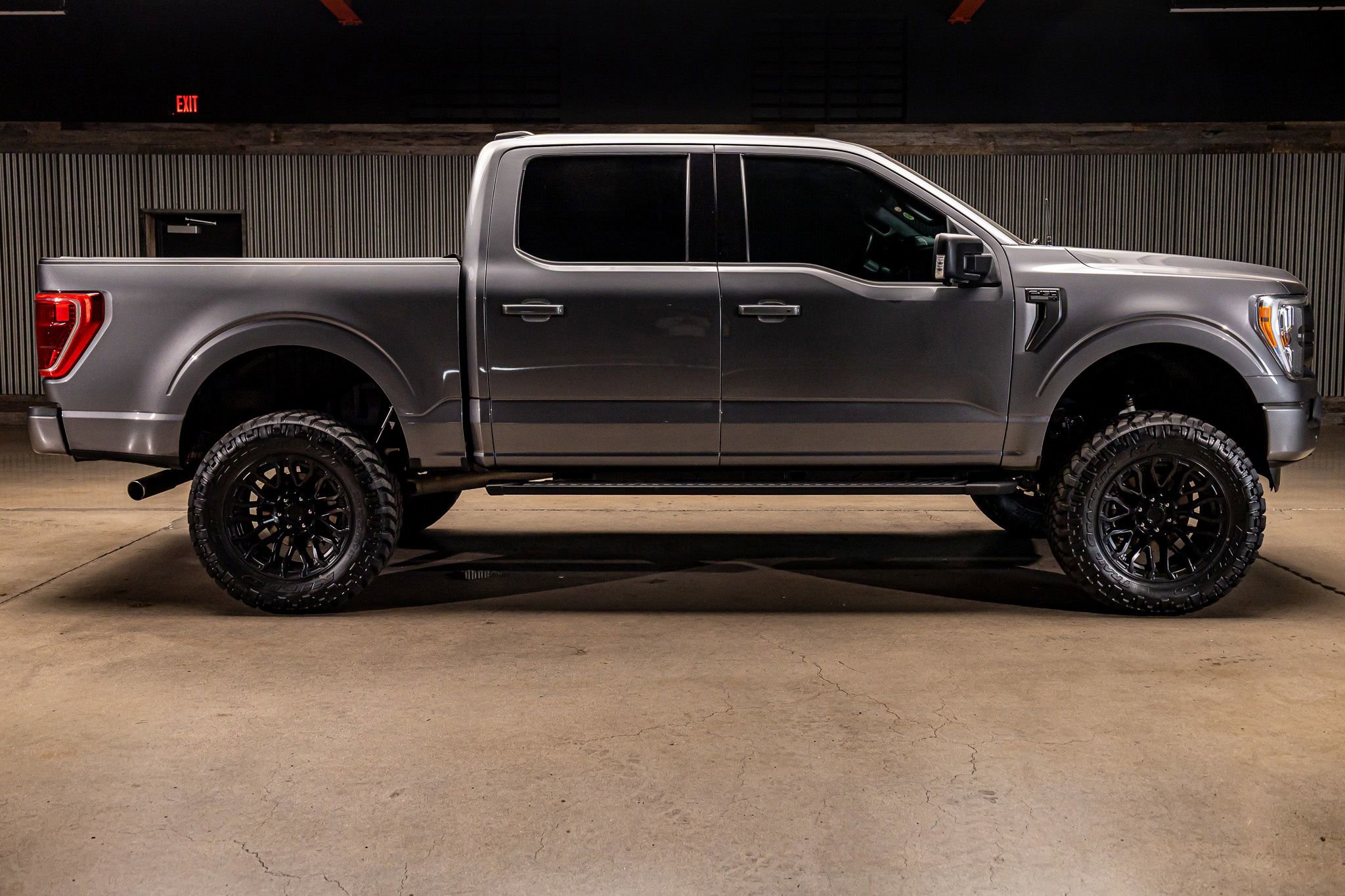 Used 2021 Ford F150 XLT w/ Equipment Group 302A High image 10