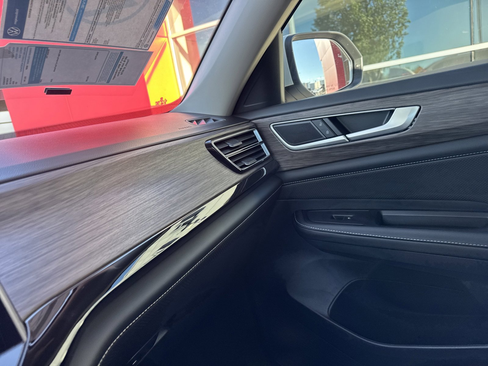 New 2026 Volkswagen Atlas SEL image 27