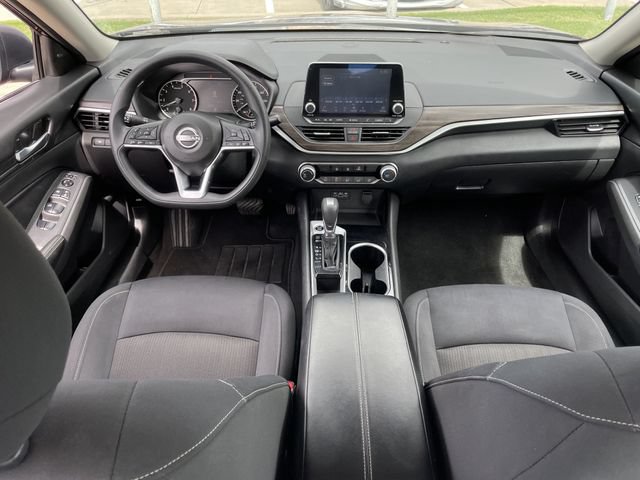 Used 2024 Nissan Altima 2.5 SV FWD image 10