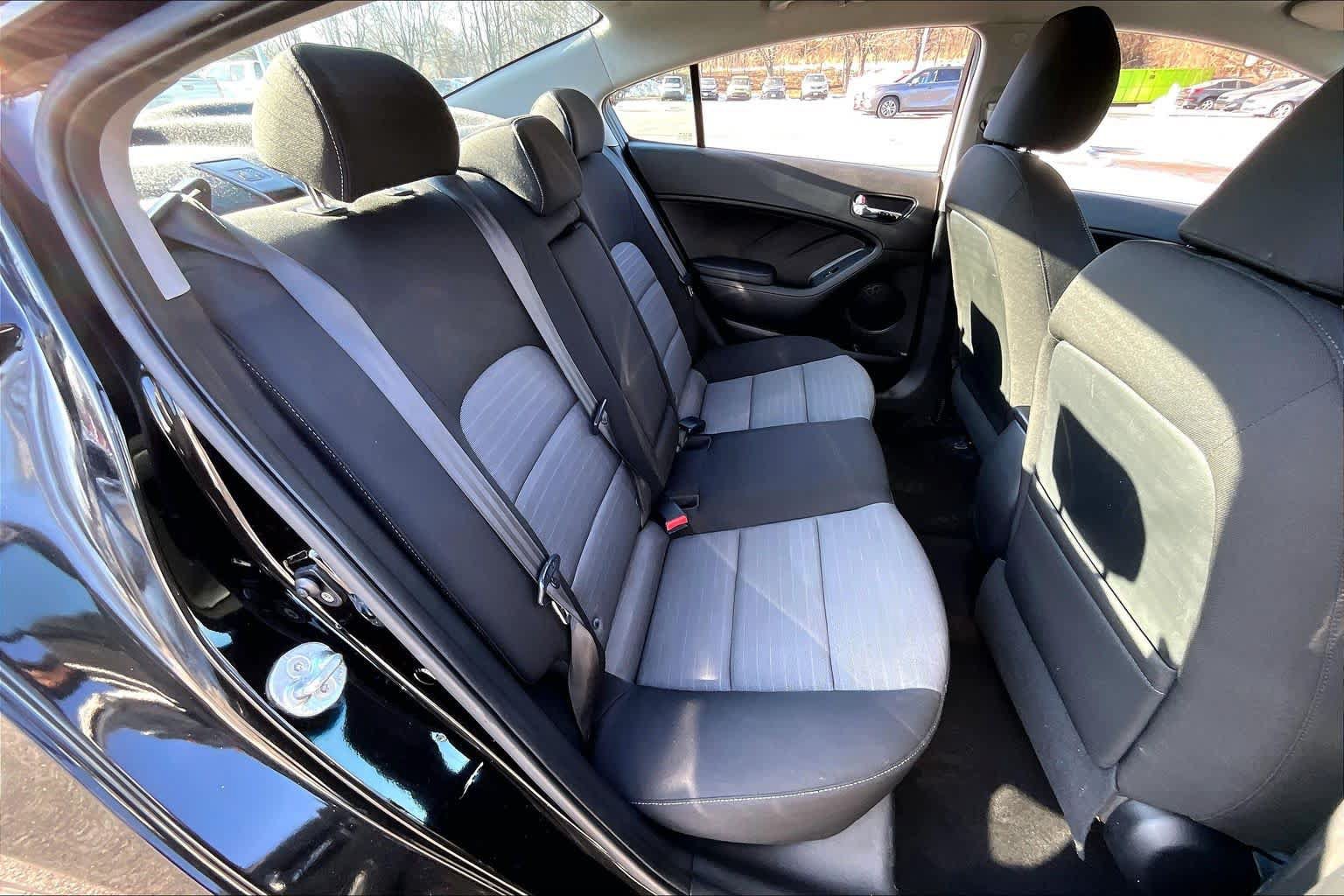 Used 2016 Kia Forte EX FWD image 36