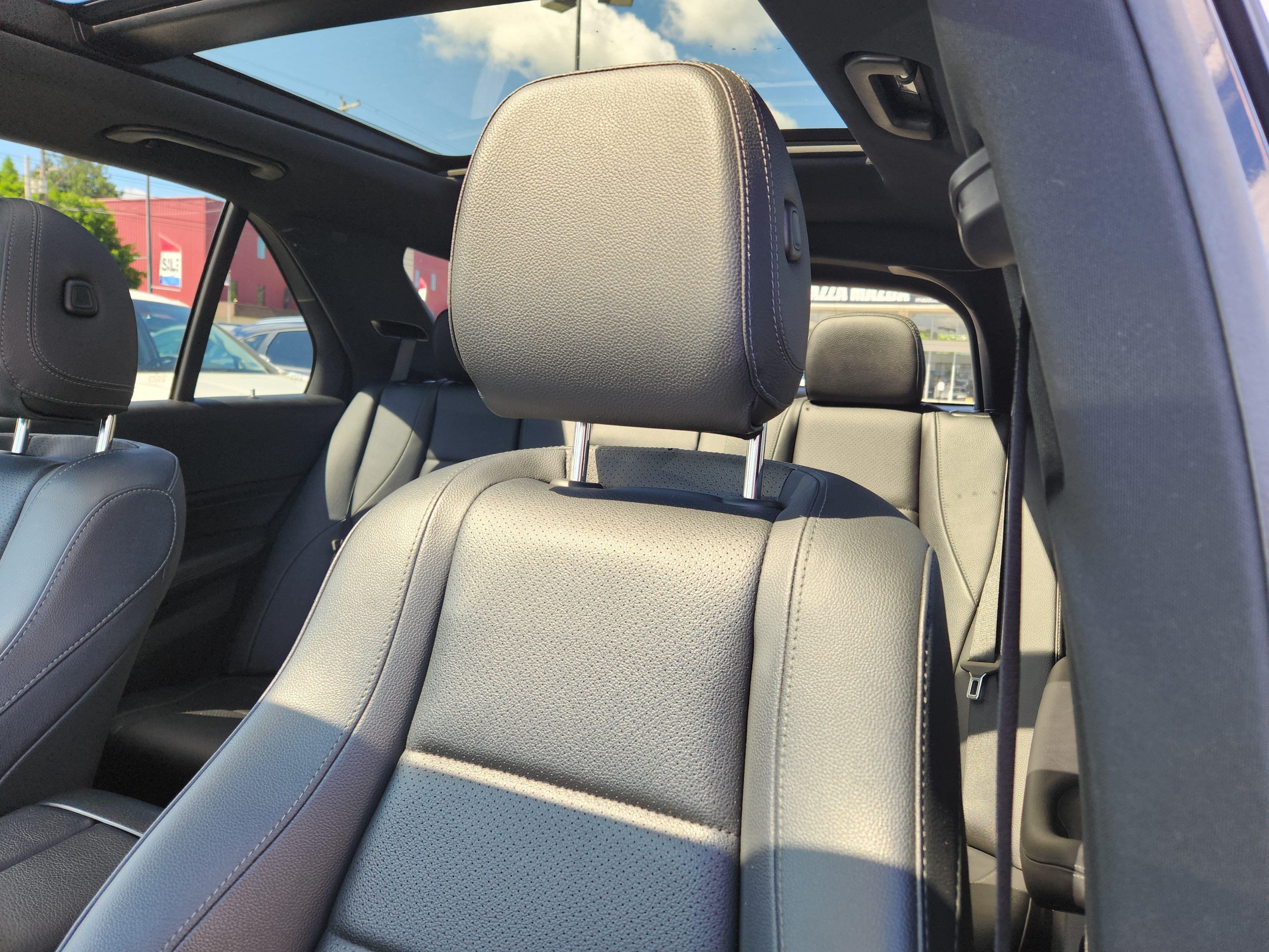 Used 2023 Mercedes-Benz GLE 450 4MATIC image 11