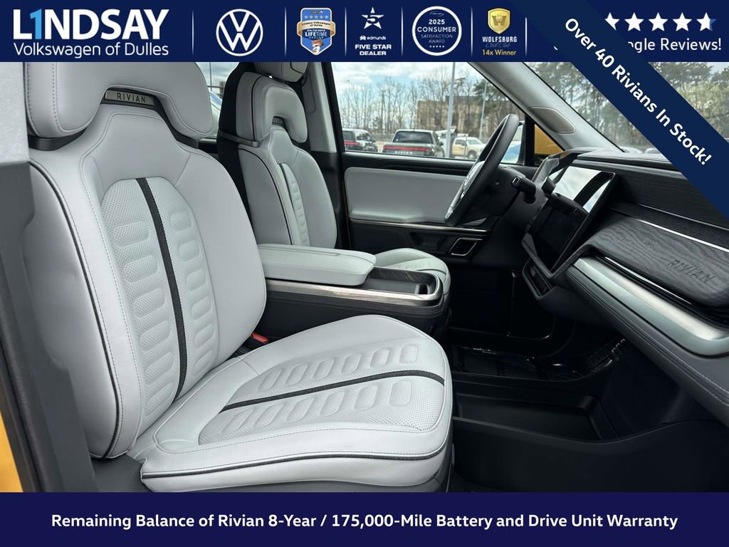Used 2023 Rivian R1T Adventure image 12