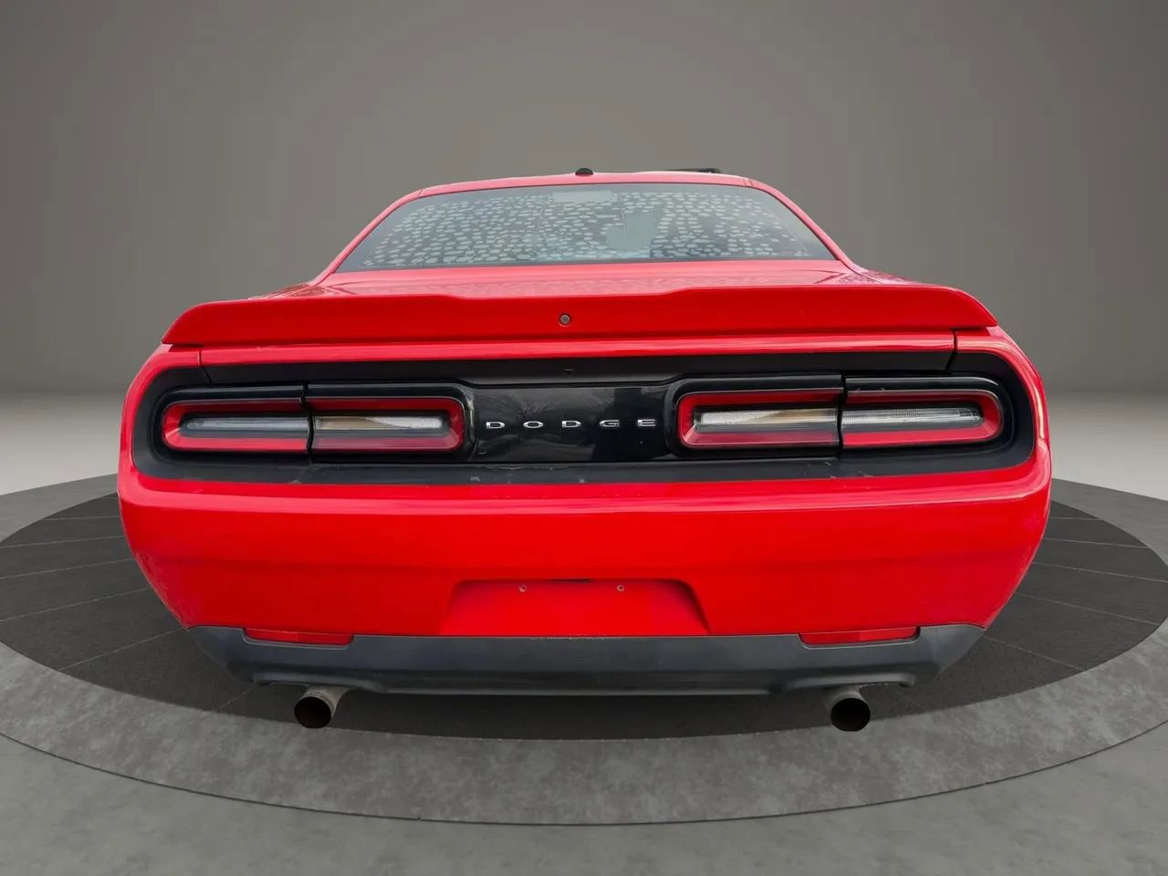 Used 2018 Dodge Challenger R/T RWD image 6