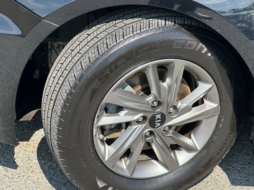 Used 2019 Kia Optima LX FWD image 3
