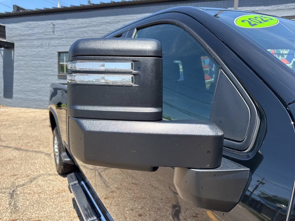 Used 2025 Chevrolet Silverado 2500 LT w/ Convenience Package AWD/4WD image 12
