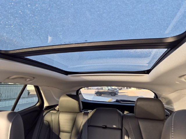 Certified 2025 Buick Envision Preferred AWD/4WD image 20