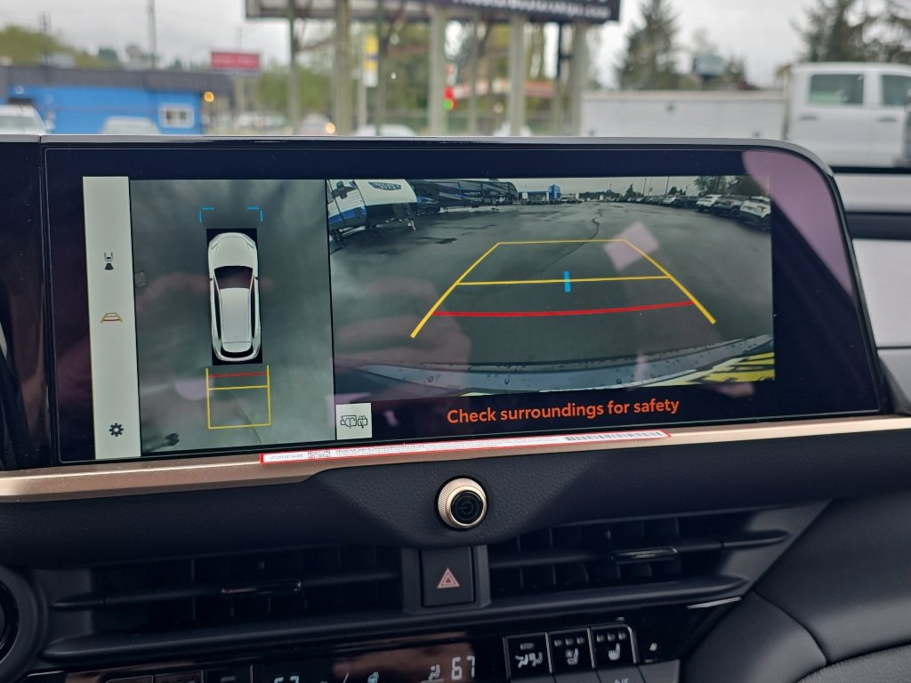 New 2026 Toyota Crown Signia AWD/4WD image 31