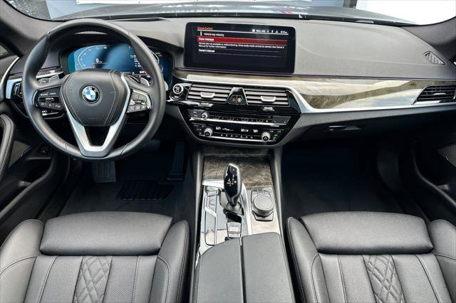Used 2023 BMW 530i w/ Premium Package image 12