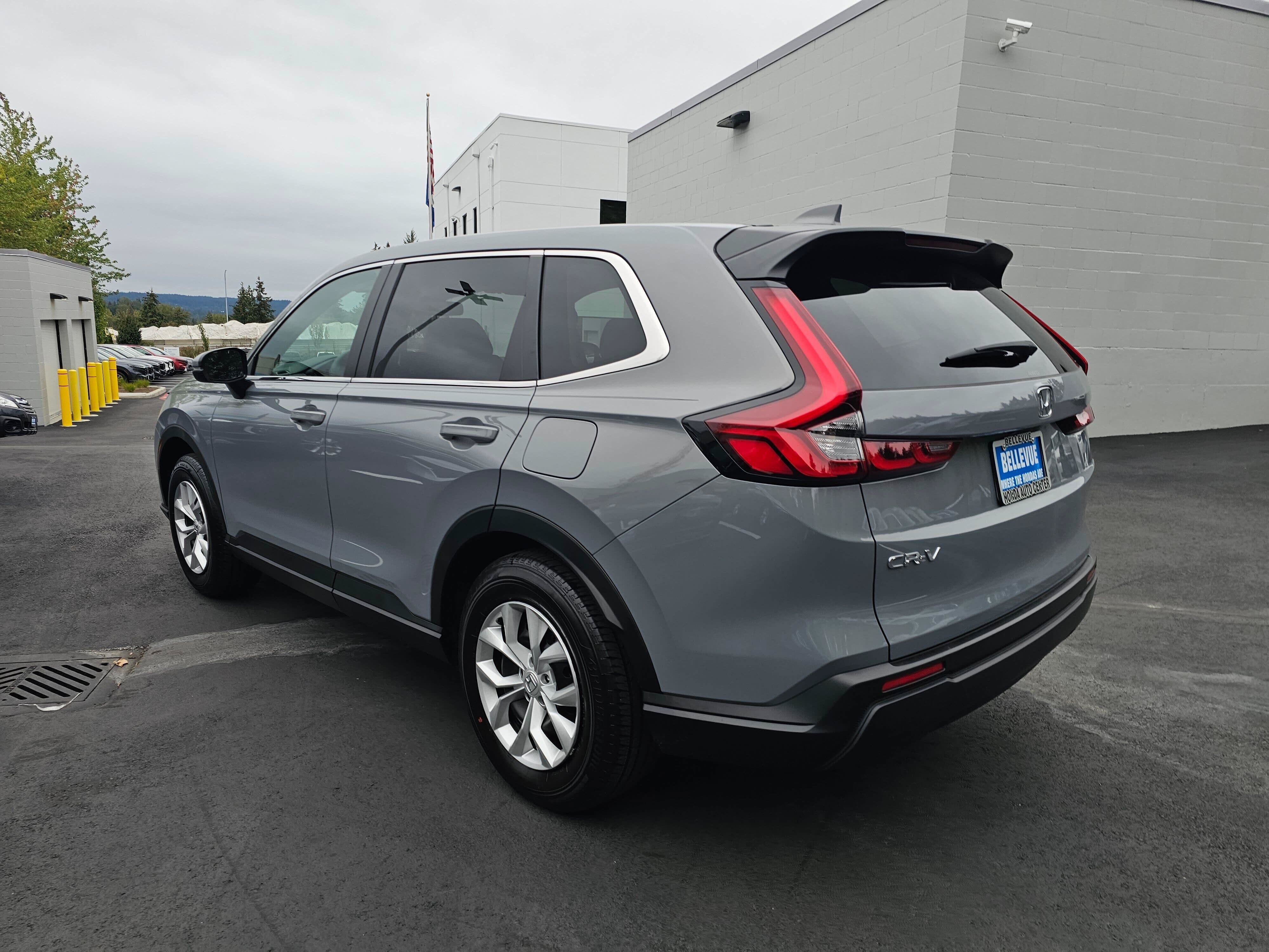 Certified 2025 Honda CR-V LX image 5