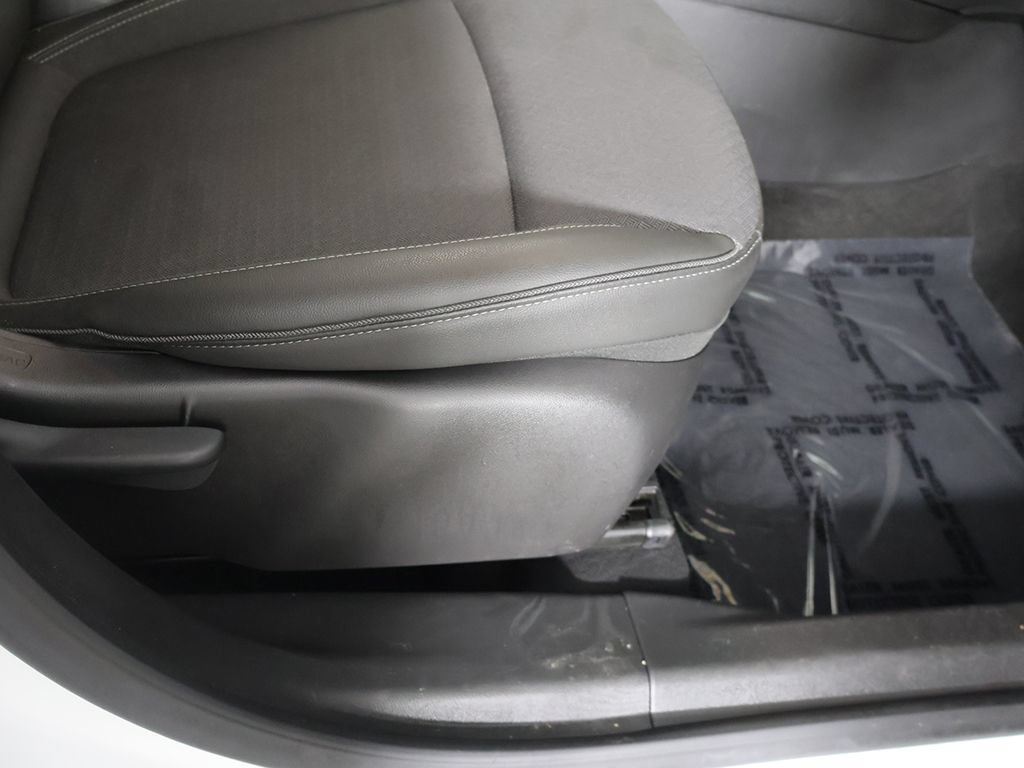 Used 2024 Buick Encore GX Preferred FWD image 29