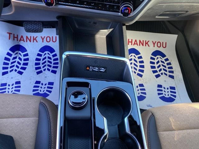 New 2026 Chevrolet Equinox ACTIV w/ Convenience Package III image 17