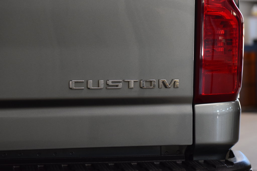 Used 2024 Chevrolet Silverado 2500 Custom w/ Custom Convenience Package AWD/4WD image 22