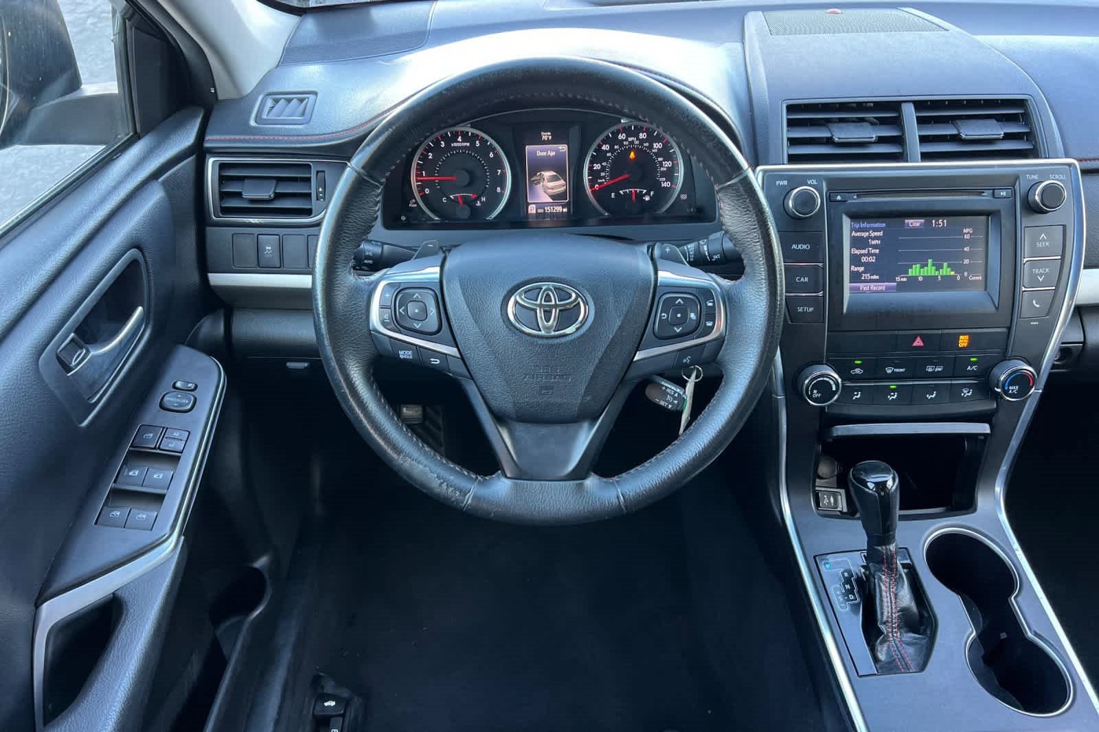Used 2017 Toyota Camry SE image 14