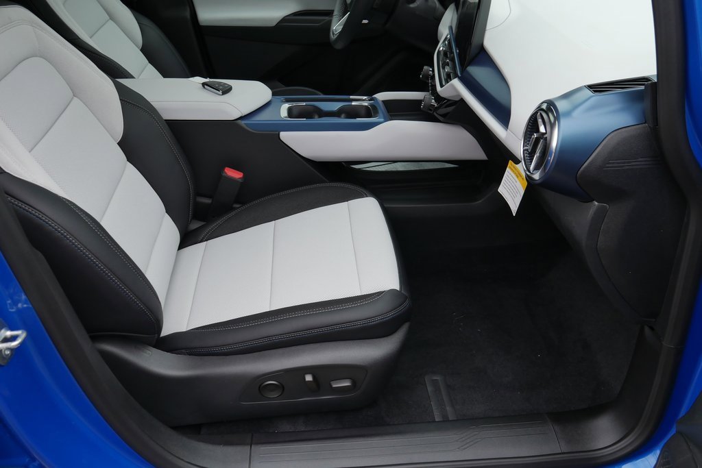 New 2026 Chevrolet Equinox EV LT image 22