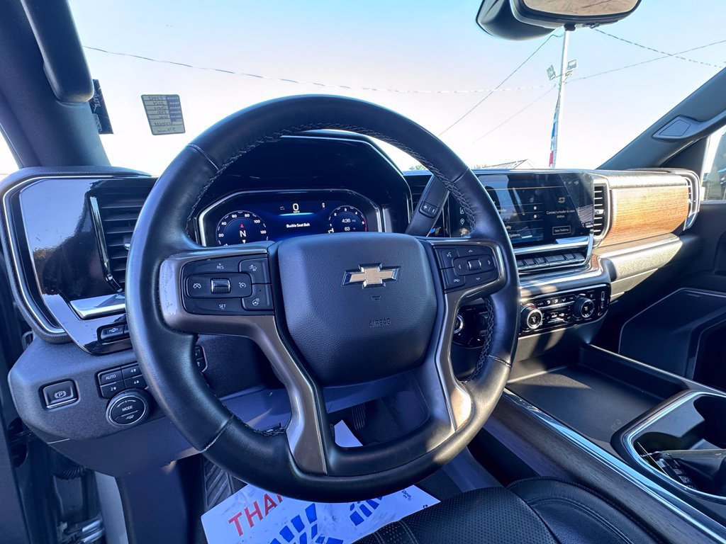 Used 2024 Chevrolet Silverado 2500 High Country w/ Technology Package AWD/4WD image 13