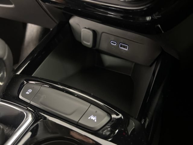 New 2026 Chevrolet Trax ACTIV w/ Driver Confidence Package FWD image 23