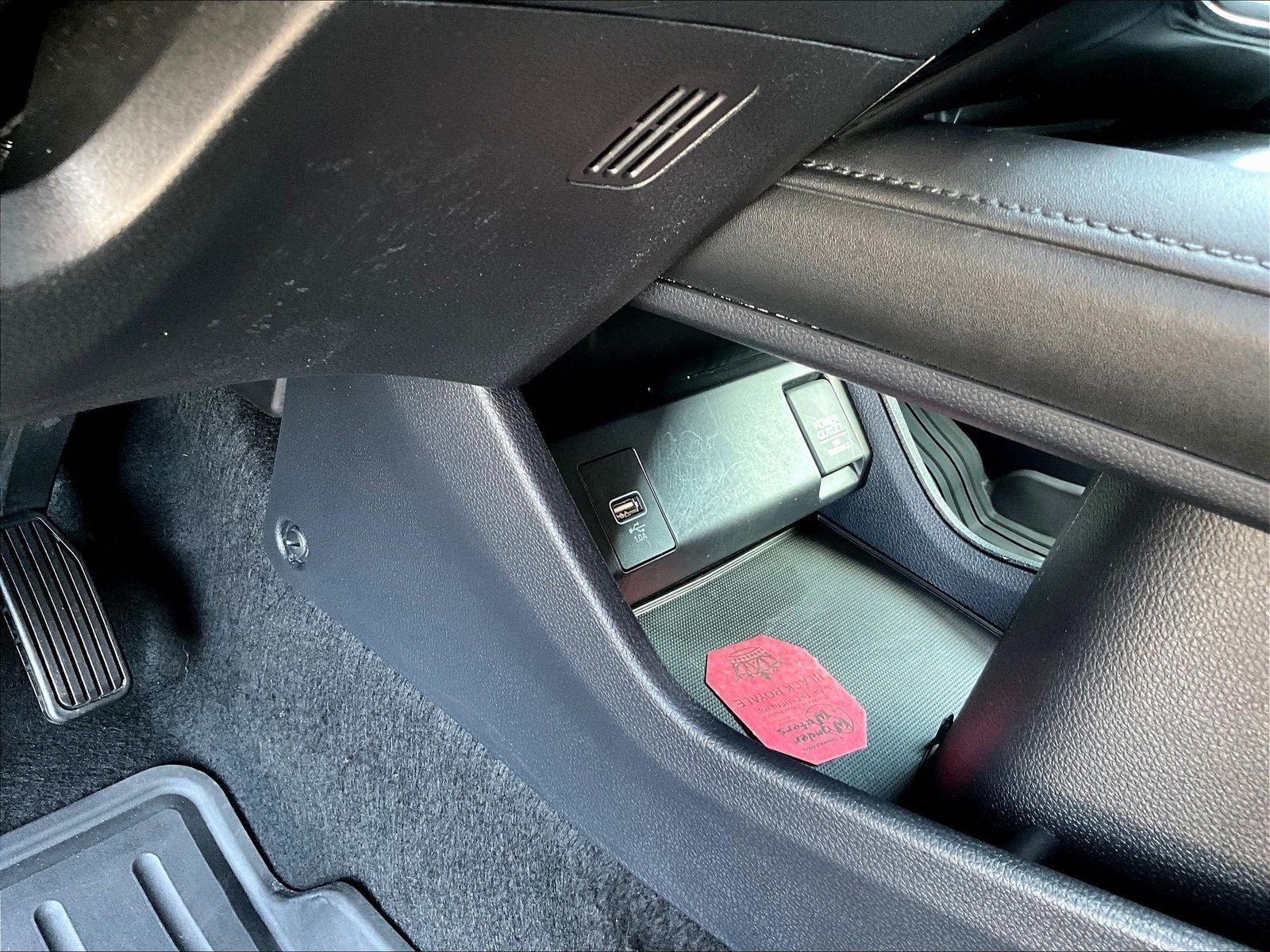 Used 2021 Honda HR-V LX image 16