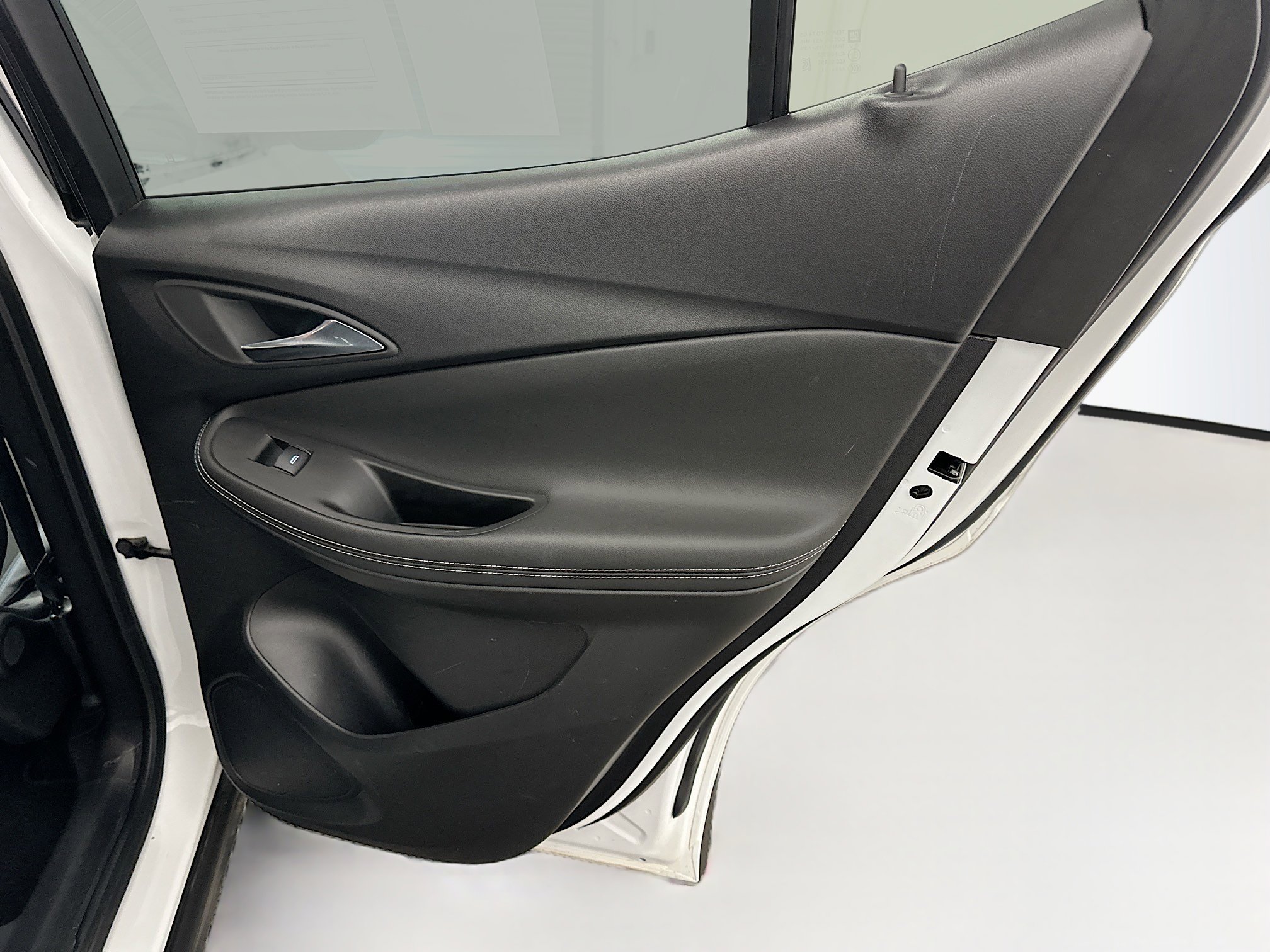 Used 2025 Buick Encore GX Preferred image 31