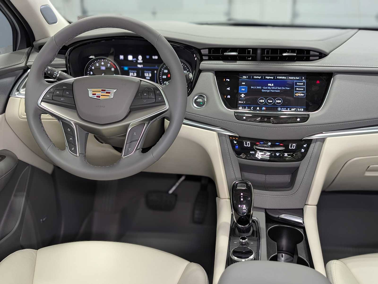 New 2026 Cadillac XT5 Premium Luxury w/ Driver Assist Package AWD/4WD image 5