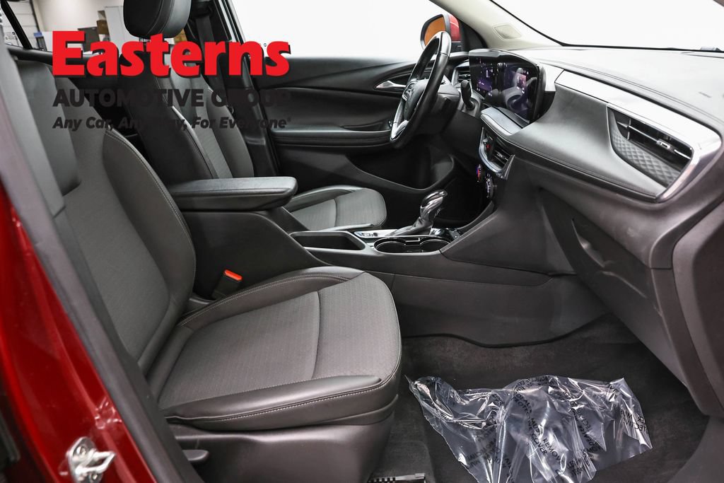 Used 2024 Buick Encore GX Preferred FWD image 23