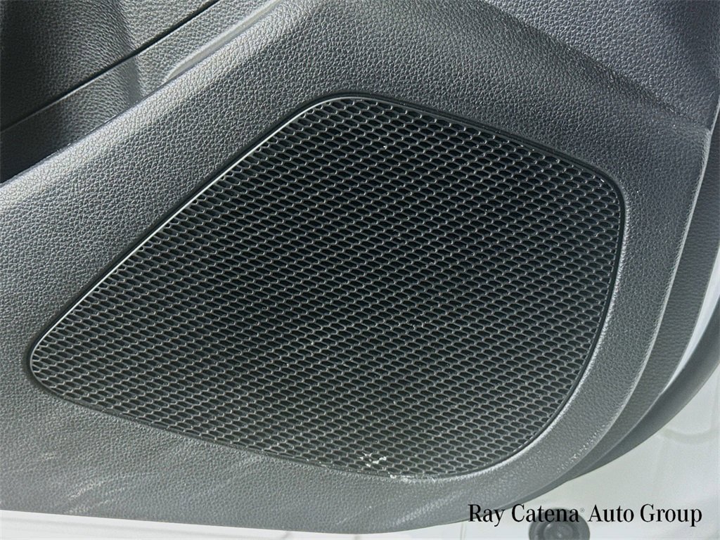 Used 2023 Toyota Corolla Cross L image 19