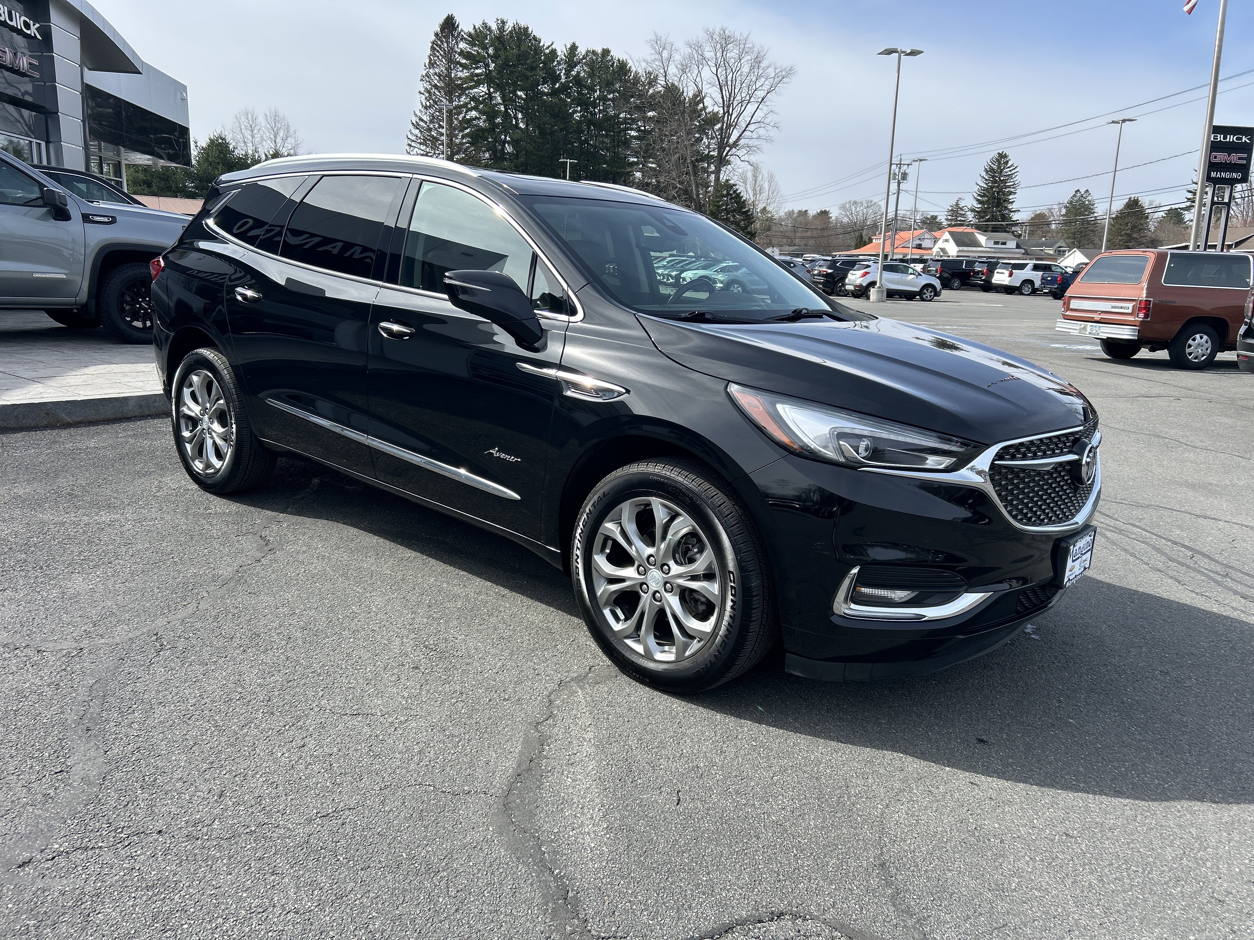 Used 2021 Buick Enclave Avenir w/ Avenir Technology Package image 11