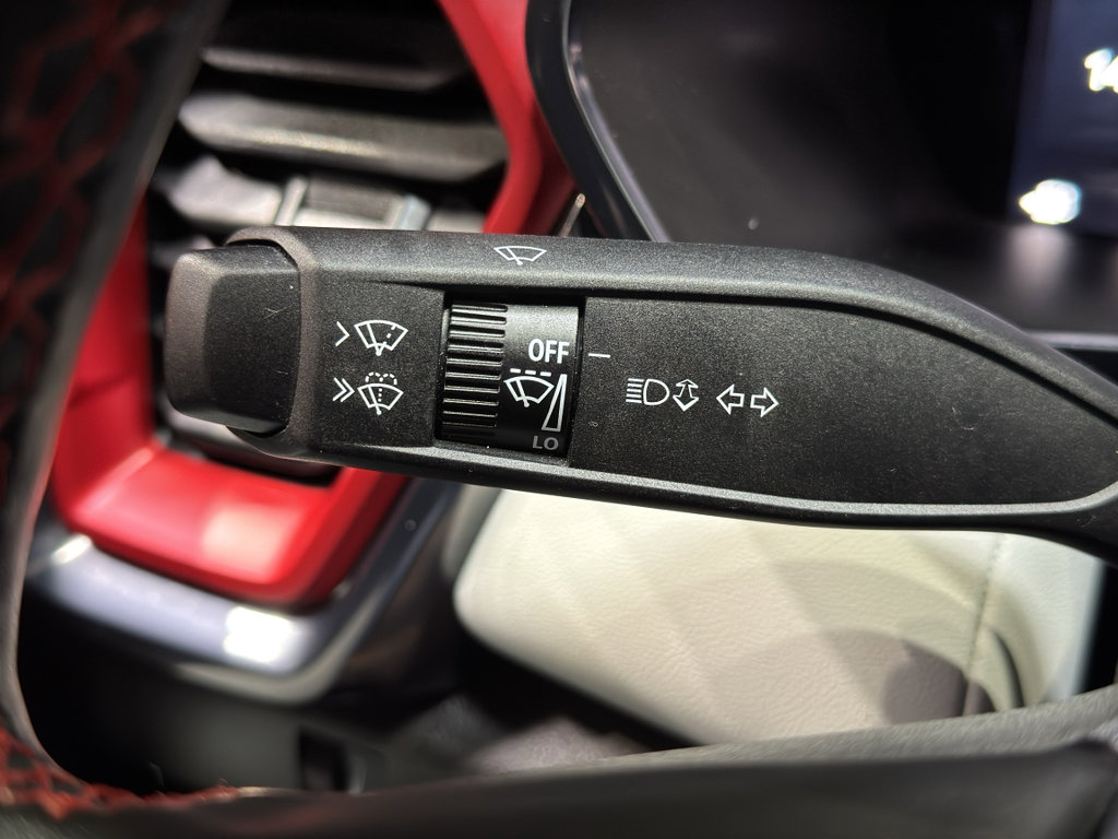 Used 2024 GMC Canyon AT4X image 26