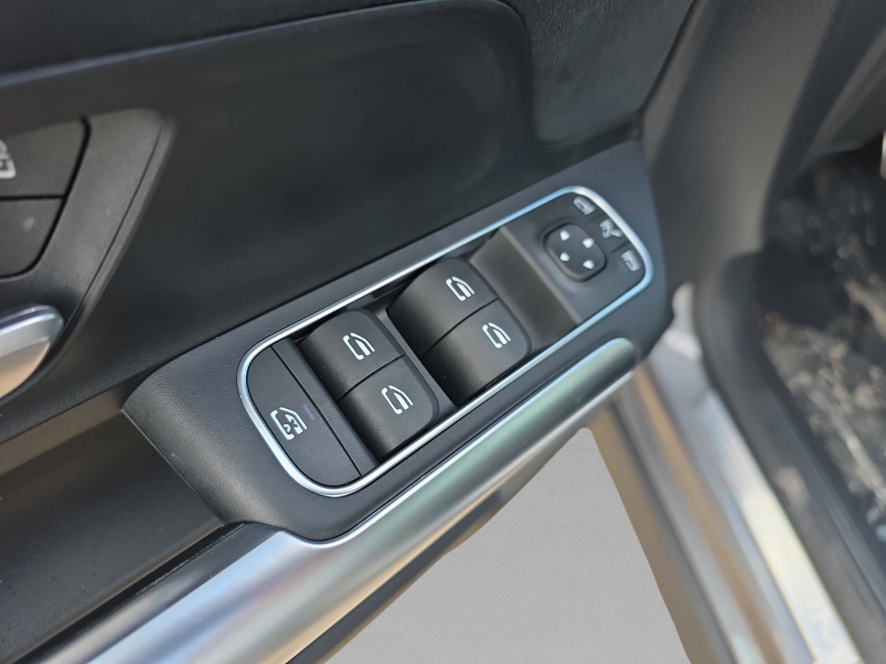 Used 2026 Mercedes-Benz GLA 35 AMG 4MATIC image 14