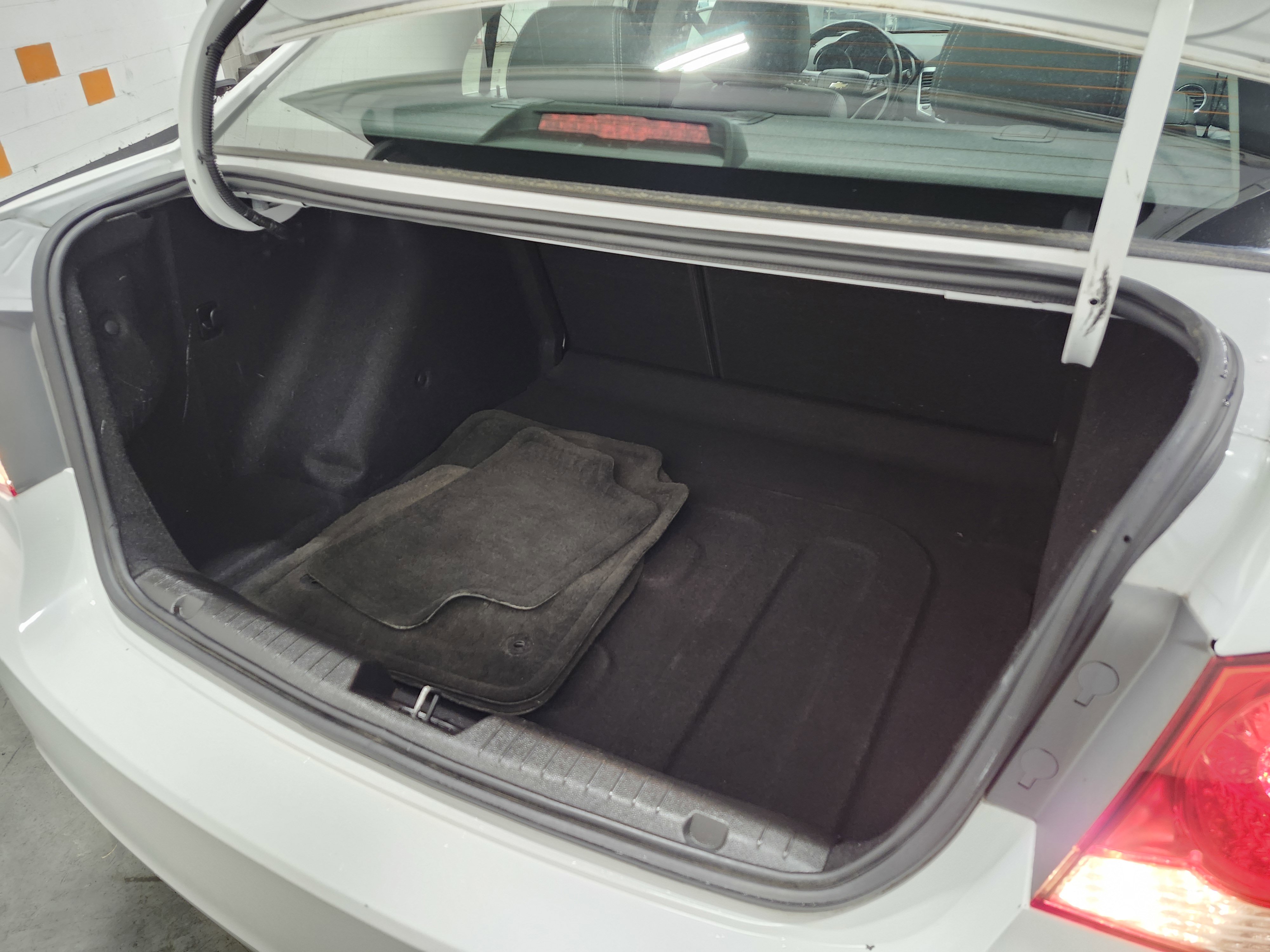 Used 2013 Chevrolet Cruze LT image 19