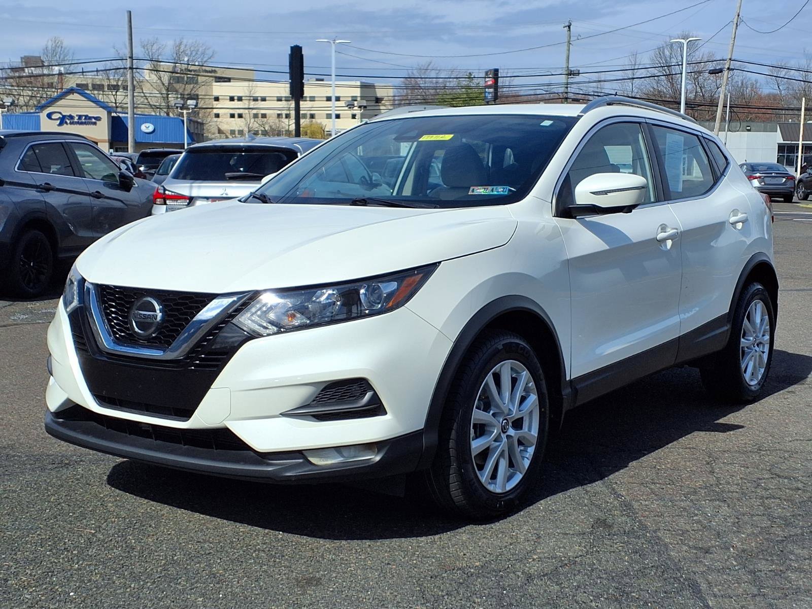 Used 2022 Nissan Rogue Sport SV w/ Technology Package image 8