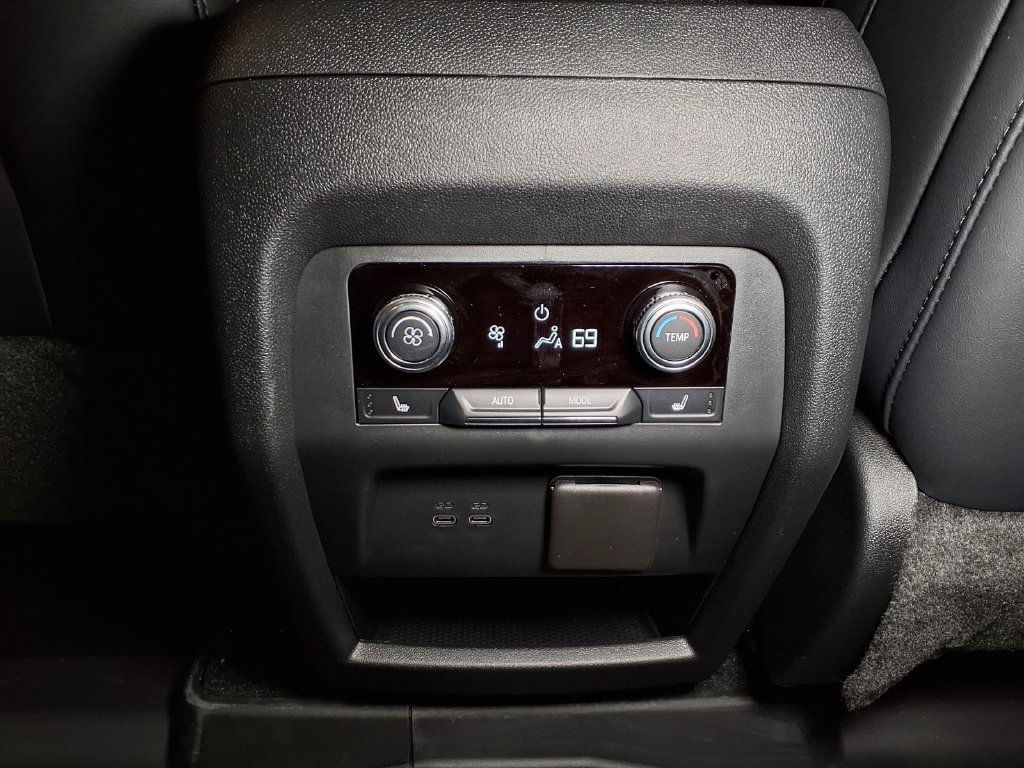 New 2027 GMC Acadia AT4 w/ Luxury Package AWD/4WD image 11