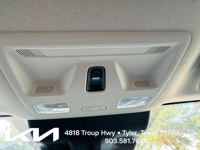 Used 2022 Ford Maverick Lariat w/ Equipment Group 500A Standard AWD/4WD image 23