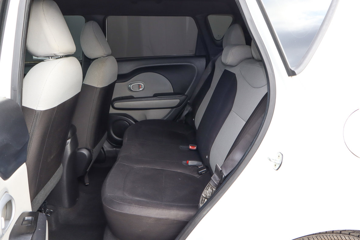 Used 2016 Kia Soul FWD image 8