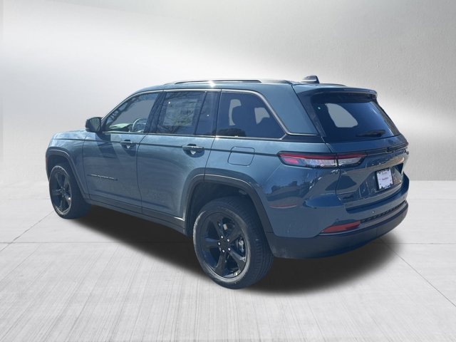 New 2026 Jeep Grand Cherokee Limited w/ Limited Altitude Package AWD/4WD image 7