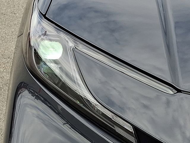 Used 2025 Toyota Camry SE image 9