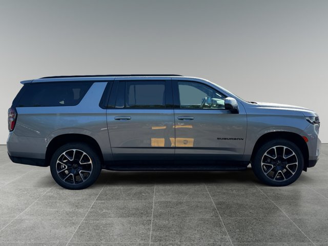 Used 2023 Chevrolet Suburban RST w/ Max Trailering Package AWD/4WD image 6