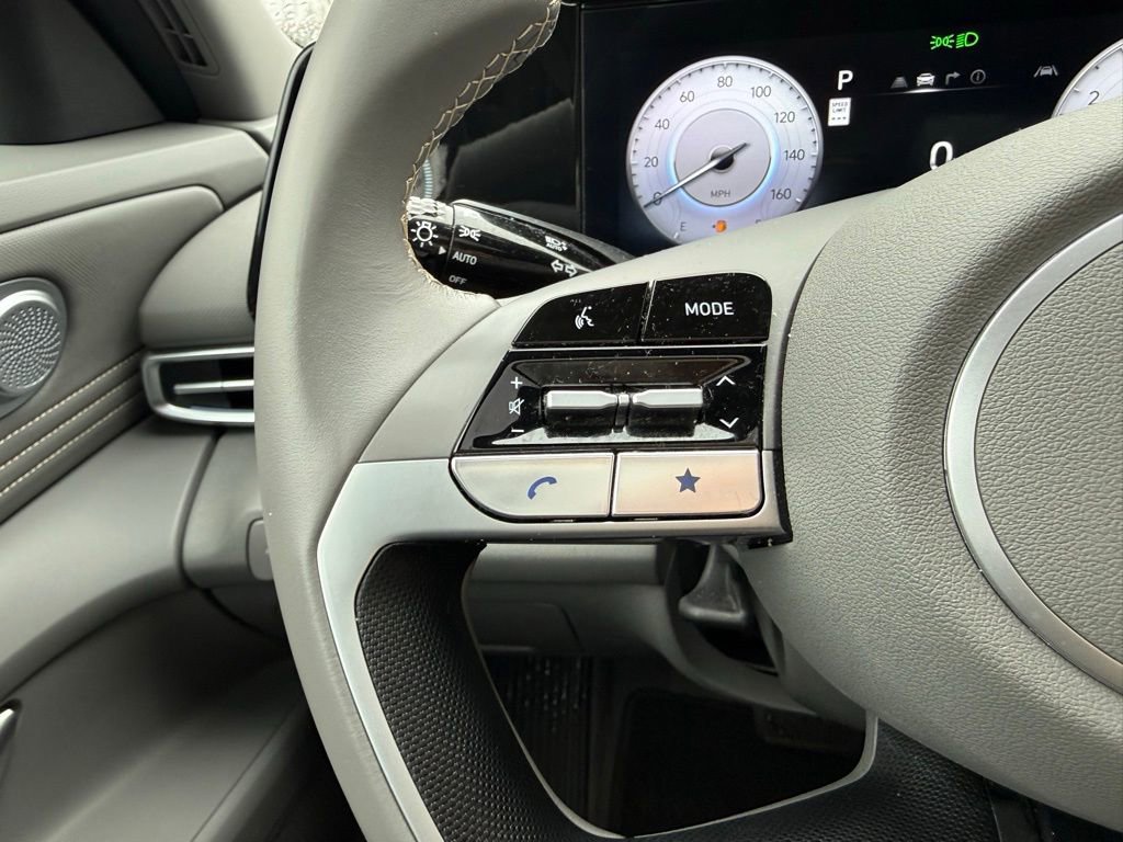 Certified 2024 Hyundai Elantra SEL w/ Convenience Package FWD image 23