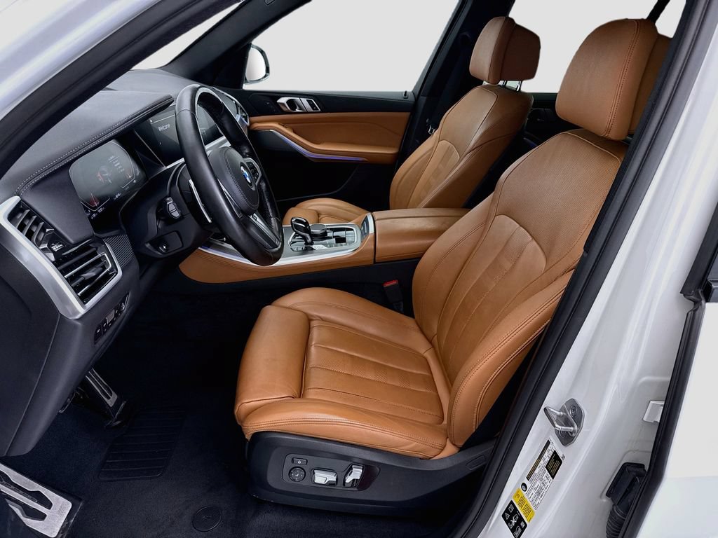 Used 2021 BMW X5 xDrive40i w/ M Sport Package AWD/4WD image 18