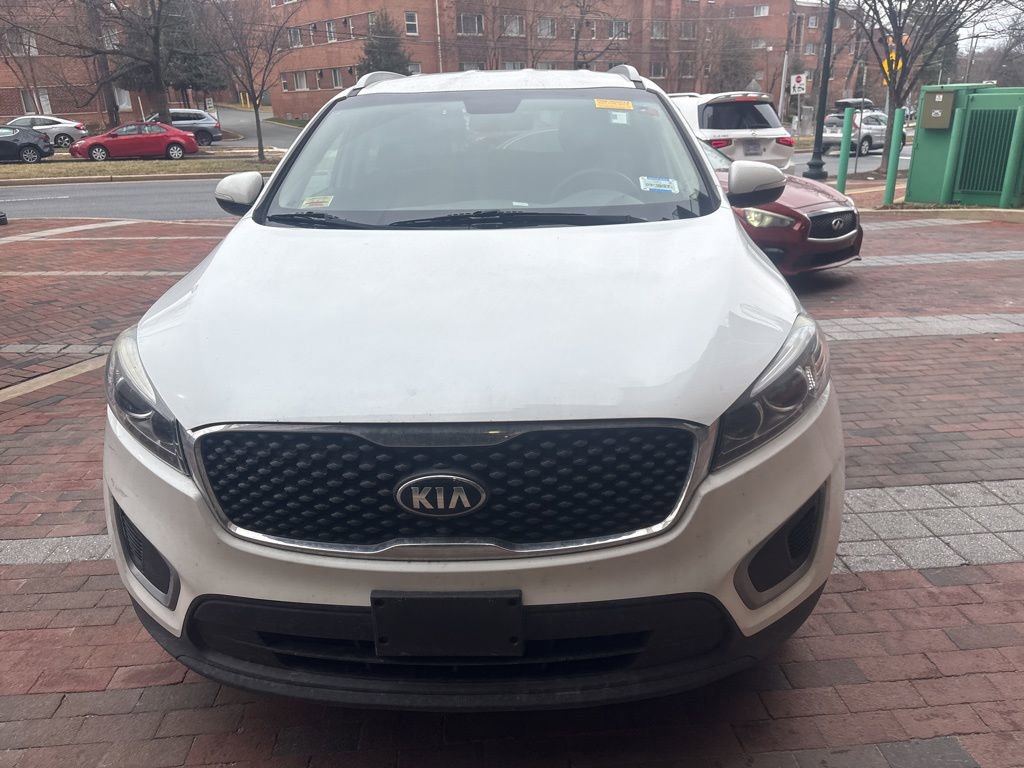 Used 2017 Kia Sorento LX image 8
