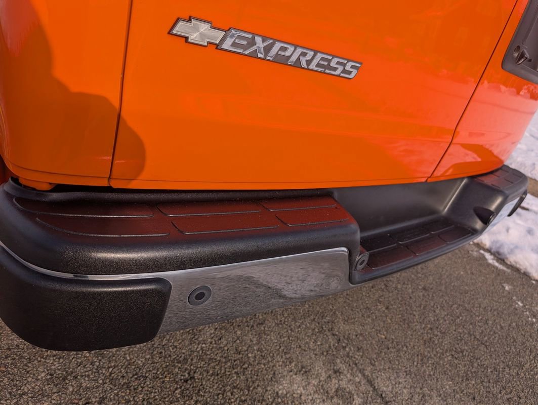 Used 2020 Chevrolet Express 2500 w/ Driver Convenience Package image 27