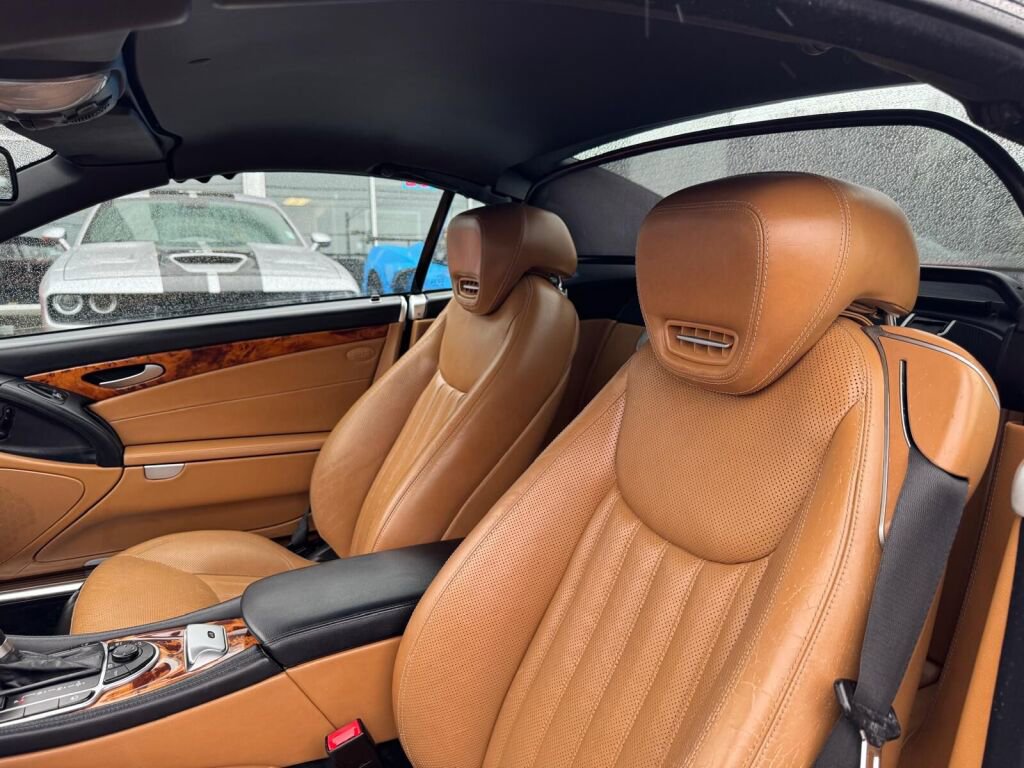 Used 2011 Mercedes-Benz SL 550 image 11